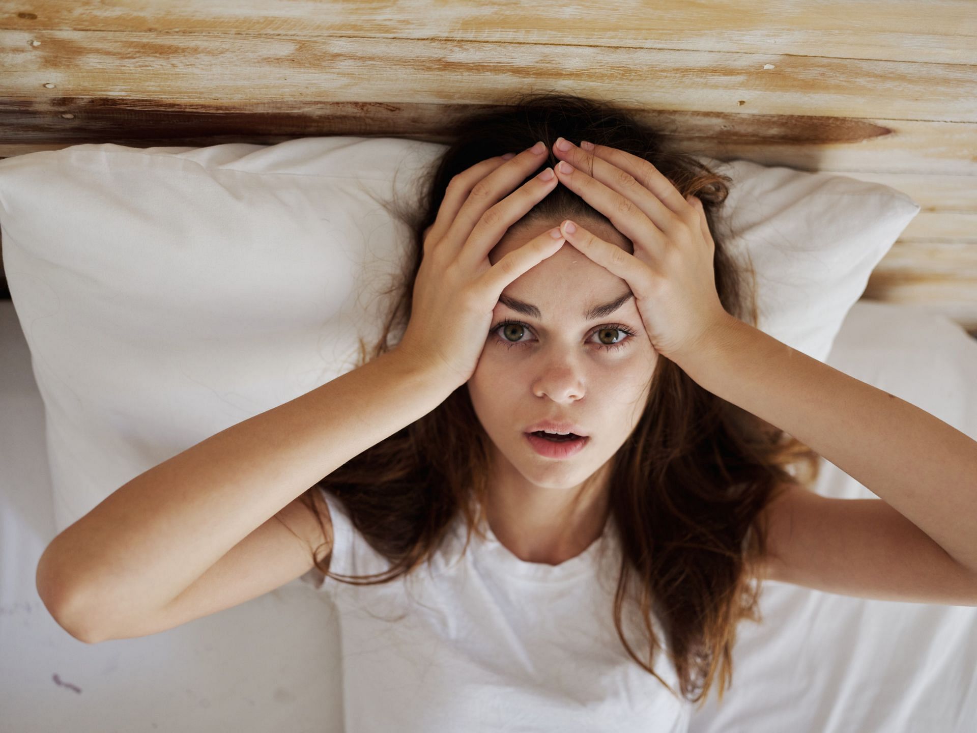 Anxiety may also be accompanied by nightmares or physical sensations. (Image via Vecteezy/YES studio)